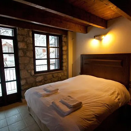 Christantoni Chalet *